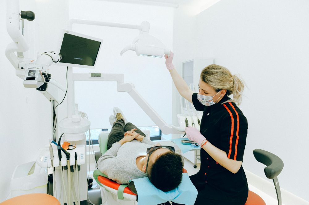 Tannlege i Asker: Et sunnere smil i fokus
