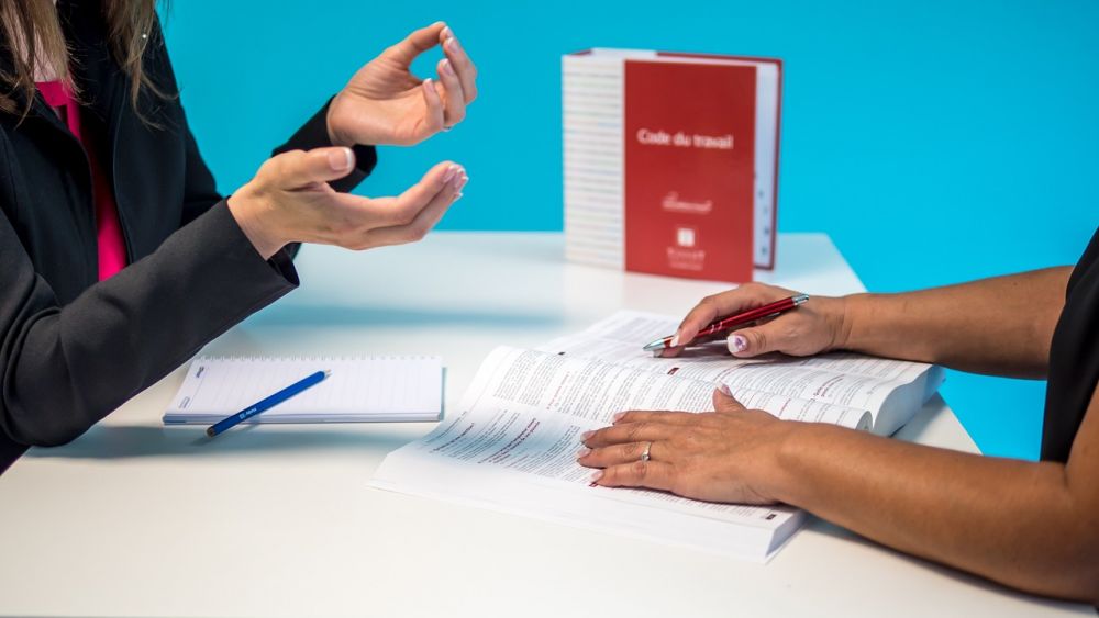 Arbeidsrett: En omfattende guide til rettigheter og plikter i arbeidslivet