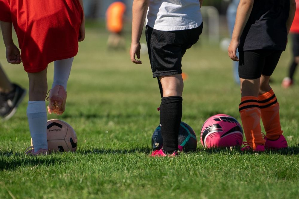 Planlegging og finansiering: Slik lykkes dere med bygge ballbinge i nærmiljøet